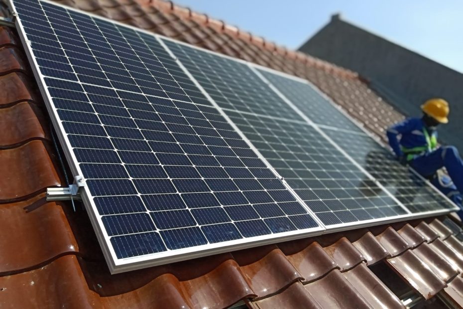 Integrasi PLTS Atap dan Sistem On Grid