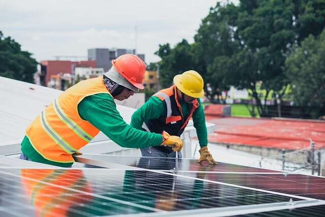 Panel Surya itu Ramah Lingkungan tapi Tahan Berapa Lama